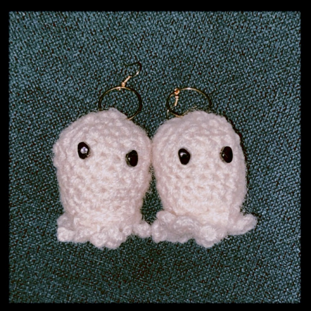 Handmade “no feet…” crochet ghost earrings